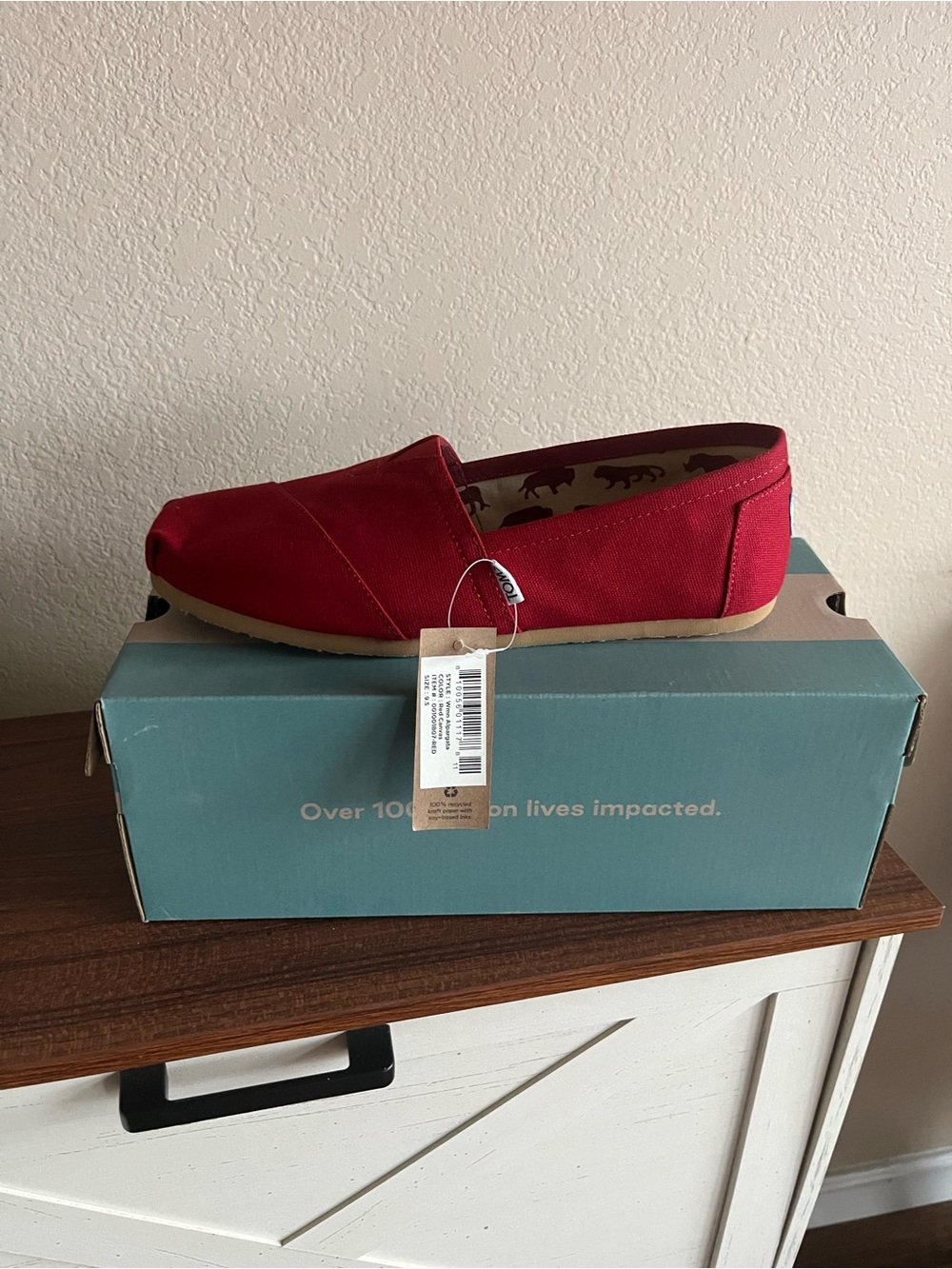 NWT TOMS 9.5W Canvas Alpargata Slip-On Flats - Picture 3 of 4